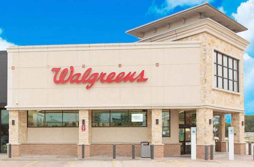  Walgreens – மருந்தக பிரிவை வாங்குவதற்கான போட்டி!