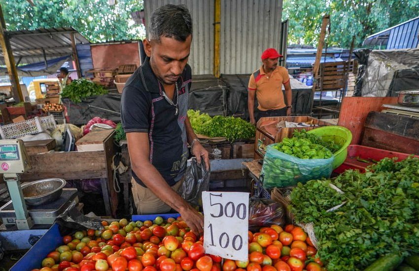  திரும்பி பார்க்க வைத்த இலங்கை